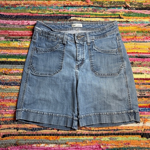 vintage lee light wash bermuda denim shorts high rise utility style size 26 - Picture 2 of 6